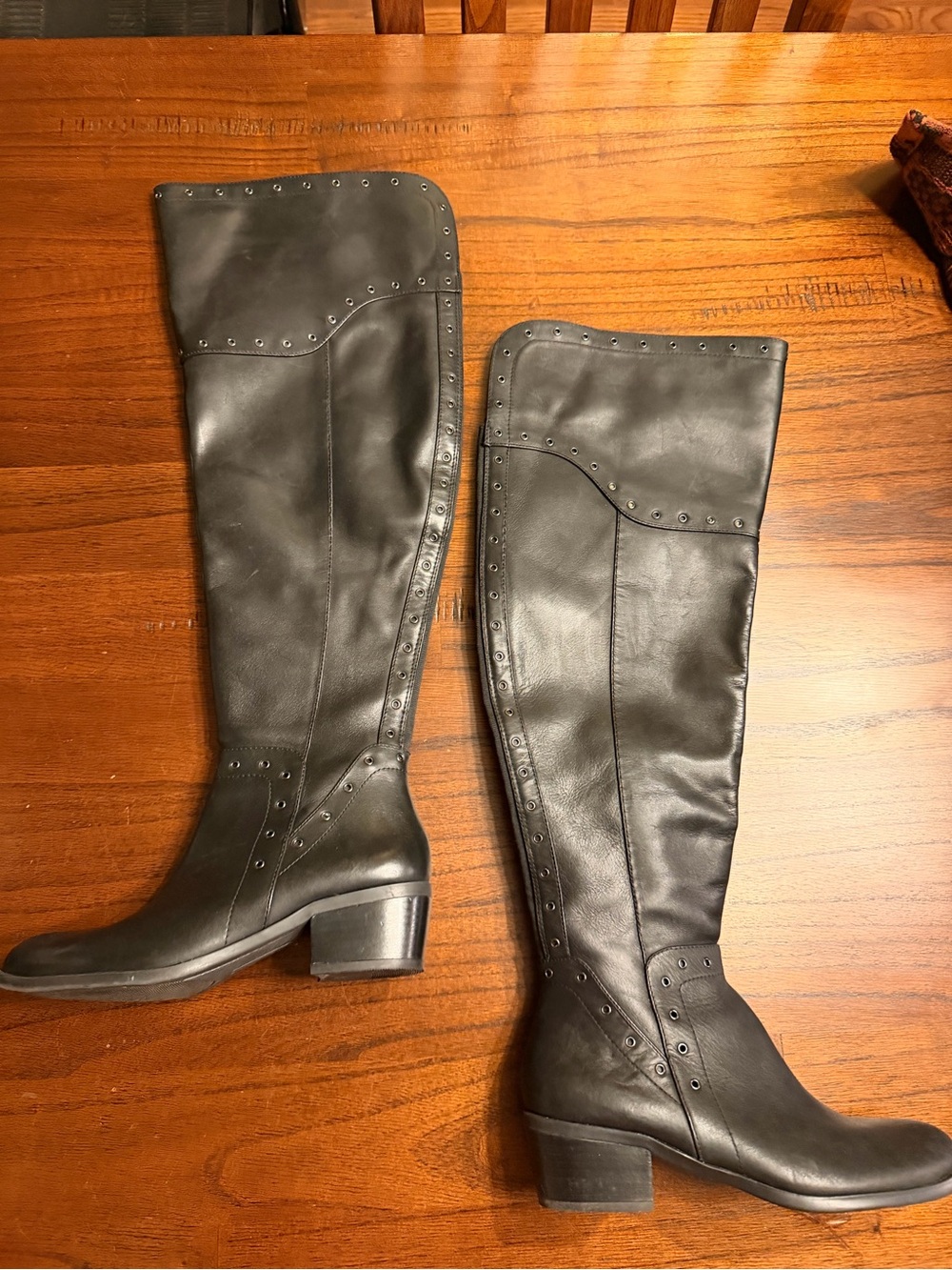 Vince Camuto Bestan Black Over-the-Knee Studded Leather Boots NIB - Picture 4 of 6